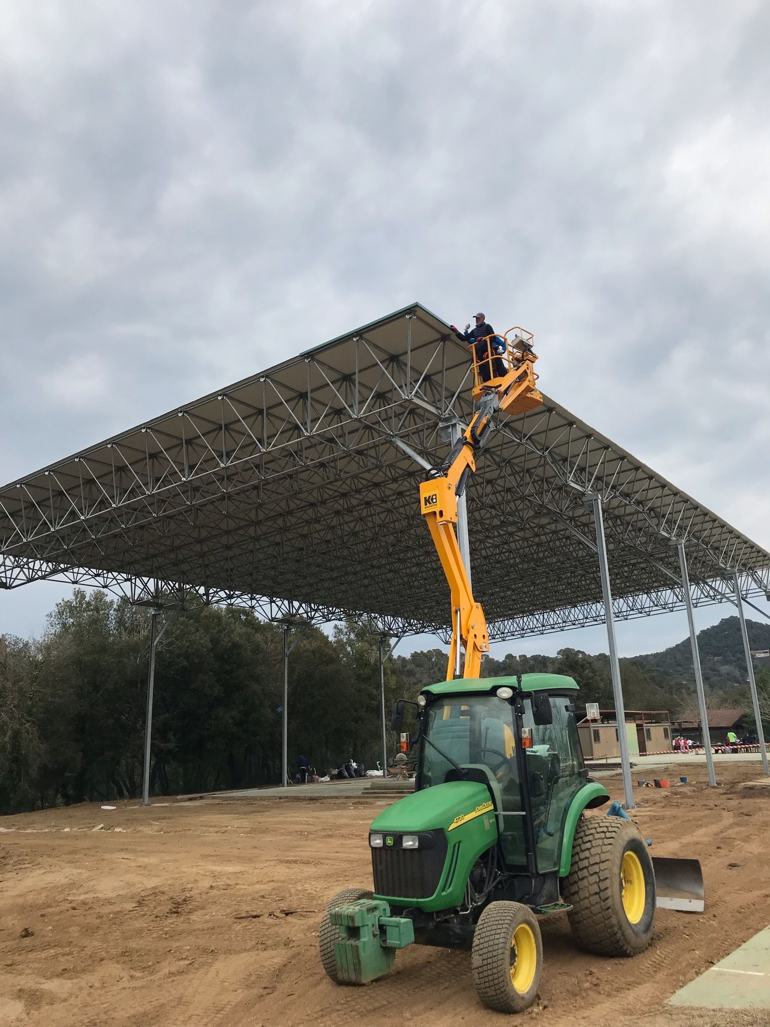 Read more about the article CoverTEGCHAMP, Marquesina Fotovoltaica, Vallgorguina
