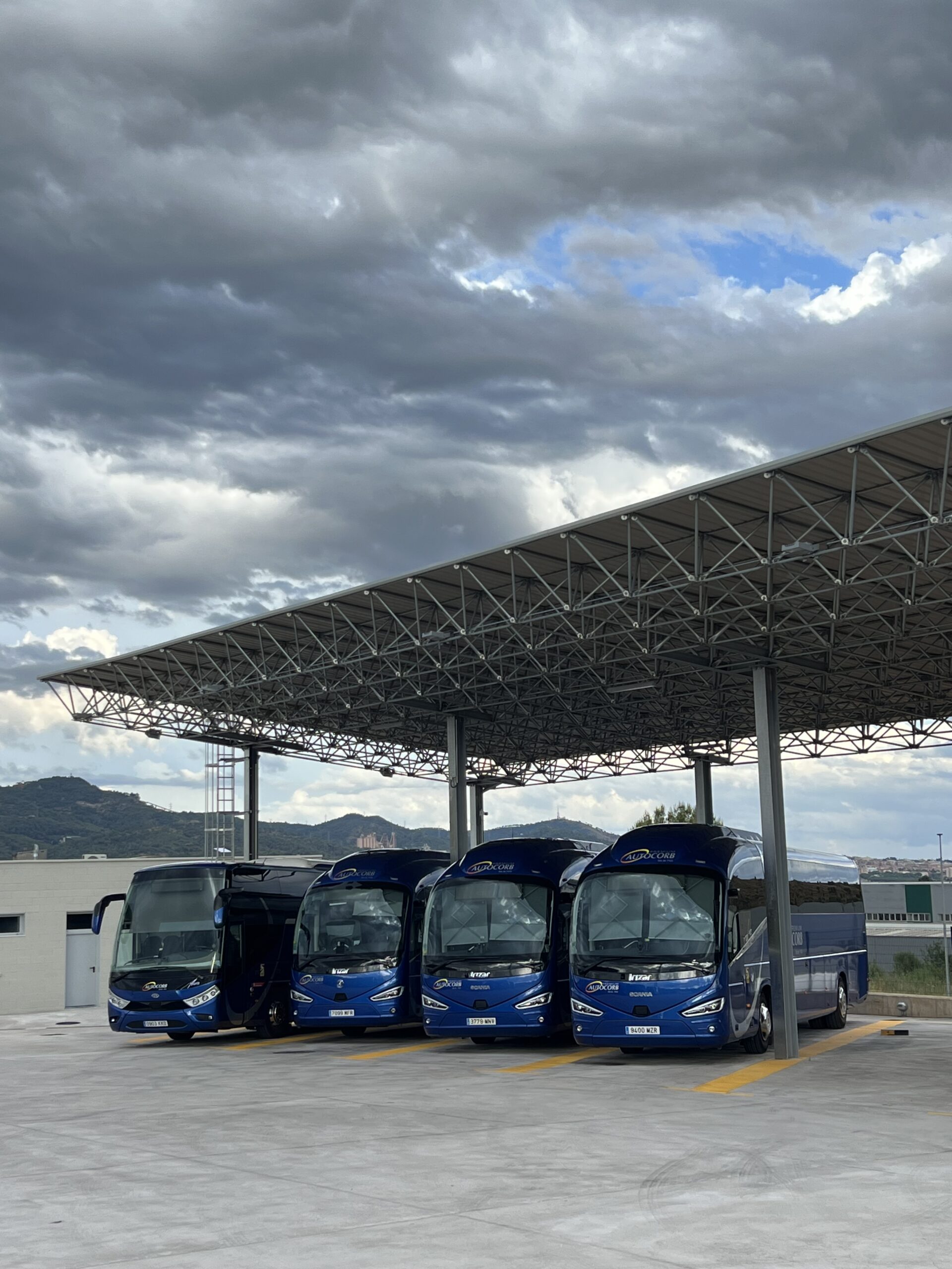 Read more about the article CoverTEGKIT, Marquesina Fotovoltaica Gasolinera autobuses